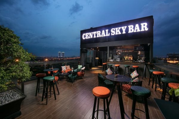 Central Sky Bar